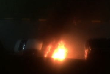 В Рязани сгорел автомобиль на улице Птицеводов